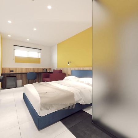 Dovzhenko Hotel Odessa Ngoại thất bức ảnh