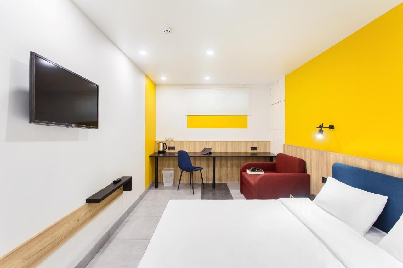 Dovzhenko Hotel Odessa Ngoại thất bức ảnh