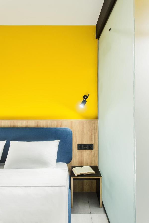 Dovzhenko Hotel Odessa Ngoại thất bức ảnh